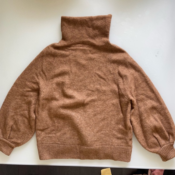 Aritzia - The Group X Babaton - Adichie Sweater - Brown/Tan/Turtle Neck -Size XS - Picture 3 of 5